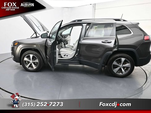 Used 2022 Jeep Cherokee Limited w/ Mopar Interior Package image 35