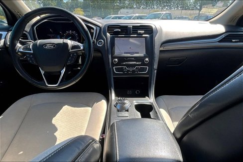 Used 2020 Ford Fusion SE w/ Equipment Group 151A image 15