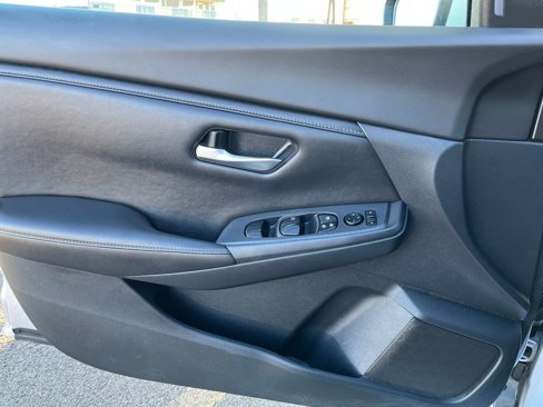 Used 2021 Nissan Sentra SV image 20