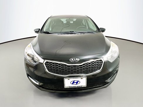 Used 2016 Kia Forte LX image 2