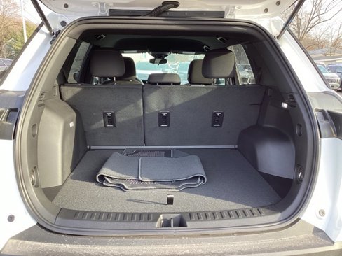 New 2025 Chevrolet Equinox LT image 16