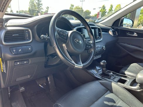 Used 2018 Kia Sorento EX image 12