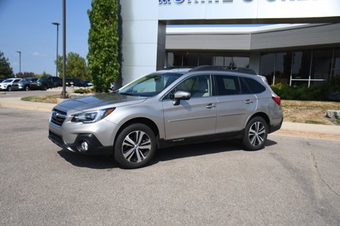 Used 2018 Subaru Outback 2.5i Limited image 2