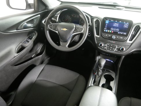 Used 2023 Chevrolet Malibu LT image 9