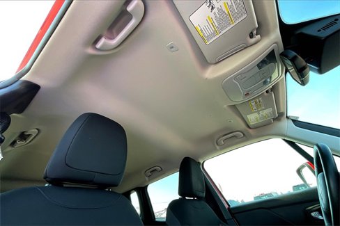 Used 2022 Jeep Renegade Latitude w/ Convenience Group image 22