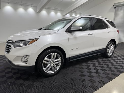Used 2019 Chevrolet Equinox Premier image 3
