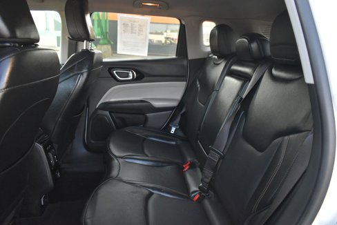 Used 2022 Jeep Compass Limited image 17