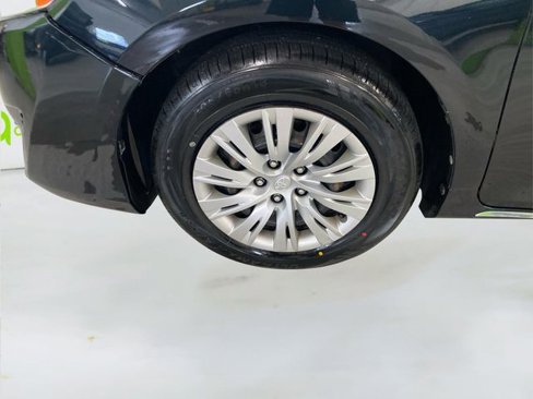 Used 2012 Toyota Camry LE image 16