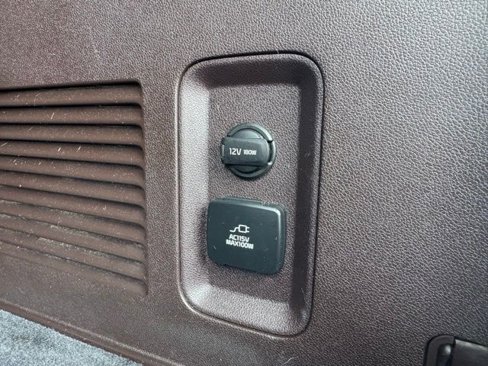 Used 2018 Kia Sedona SX Limited image 26