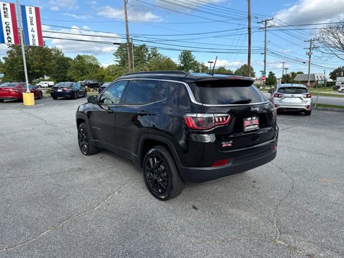 Used 2022 Jeep Compass Latitude image 5