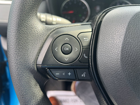 Used 2021 Toyota RAV4 XLE image 27