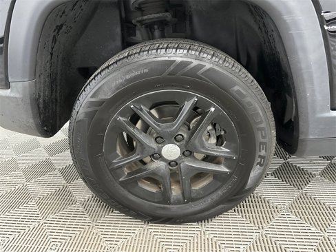 Used 2017 Jeep Compass Sport w/ Tech Group image 17