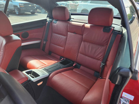 Used 2008 BMW 328i Convertible image 21