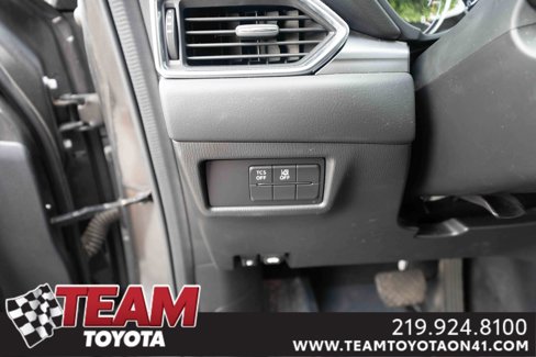 Used 2018 MAZDA CX-5 Touring image 11