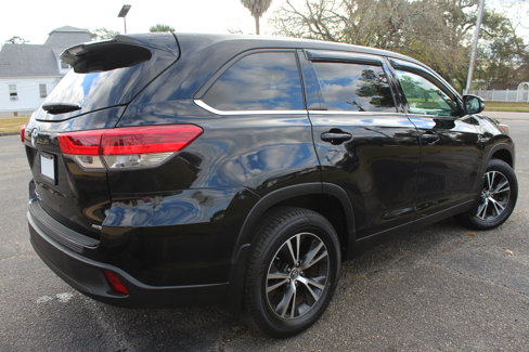 Used 2019 Toyota Highlander LE image 15