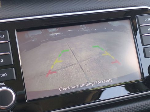 Used 2021 Nissan Kicks S image 20