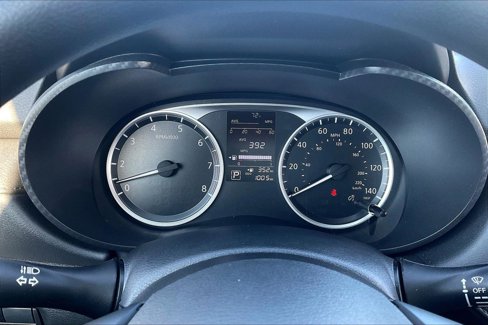 Used 2025 Nissan Versa S w/ Trunk Package image 16
