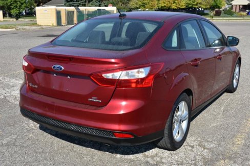 Used 2014 Ford Focus SE image 4