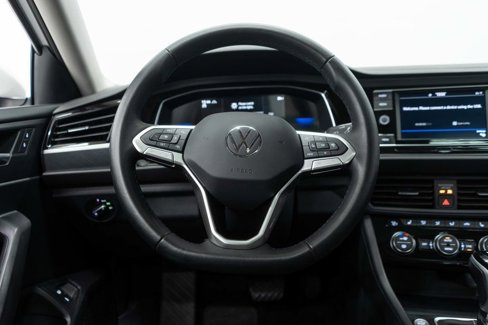Used 2024 Volkswagen Jetta SE w/ Panoramic Sunroof Package image 15