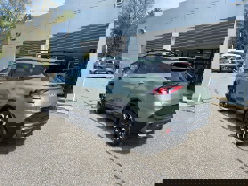 Used 2024 Kia Sportage X-Line w/ X-Line Premium Package image 3