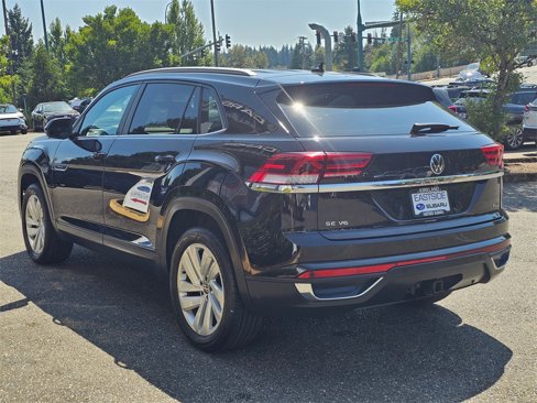 Used 2022 Volkswagen Atlas Cross Sport SE image 5
