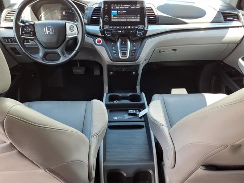 Certified 2018 Honda Odyssey Touring image 17