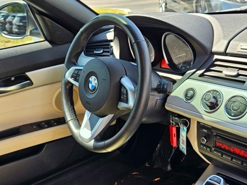 Used 2012 BMW Z4 sDrive28i image 24