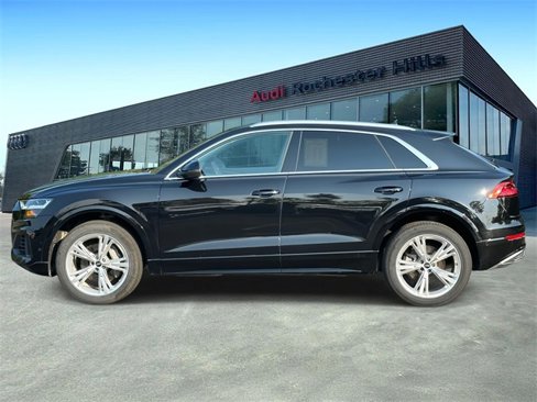 Used 2022 Audi Q8 Premium image 2