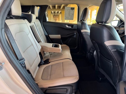 Used 2020 Ford Escape Titanium image 24