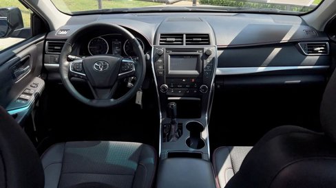Used 2017 Toyota Camry image 20