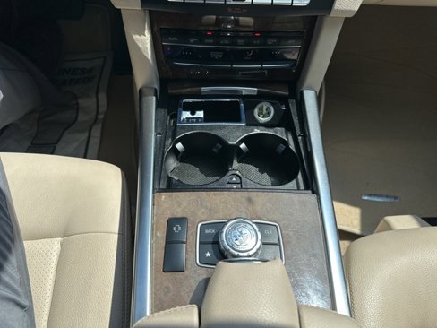 Used 2014 Mercedes-Benz E 350 Sedan image 18