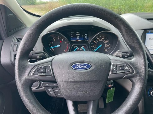 Used 2018 Ford Escape SE image 21