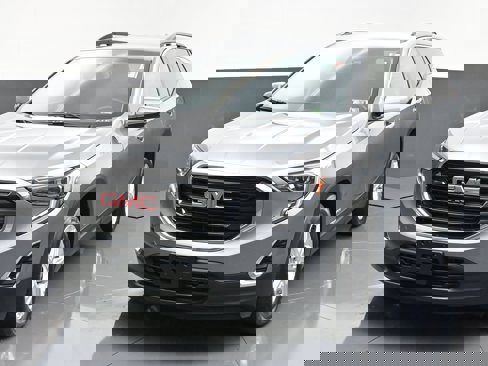 Certified 2019 GMC Terrain SLE w/ Driver Convenience Package image 3