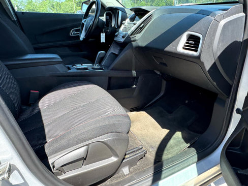 Used 2015 Chevrolet Equinox LT w/ Driver Convenience Package image 13
