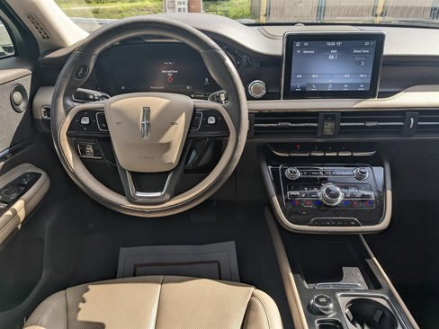 Used 2020 Lincoln Corsair Reserve w/ Equipment Group 201A image 13