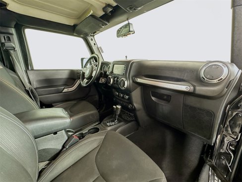 Used 2016 Jeep Wrangler Unlimited Sahara w/ Max Tow Package image 19