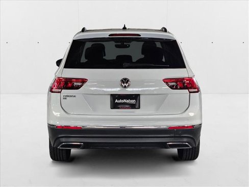 Used 2020 Volkswagen Tiguan SE w/ Panoramic Sunroof Package image 6