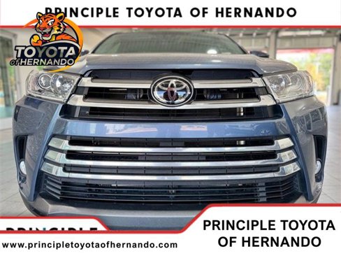 Used 2018 Toyota Highlander Limited image 2