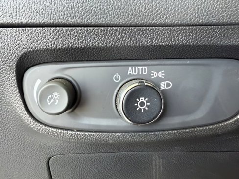 Used 2024 Buick Encore GX Preferred image 30