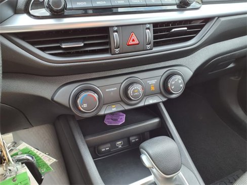 Certified 2023 Kia Forte LXS image 29