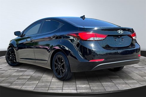 Used 2016 Hyundai Elantra SE image 12