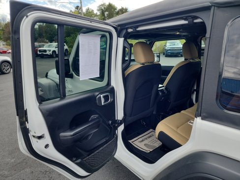 Used 2021 Jeep Wrangler Unlimited Sport image 27