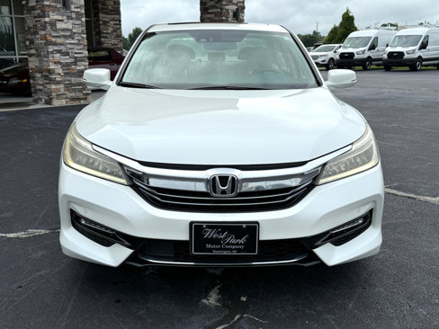 Used 2017 Honda Accord Touring image 7