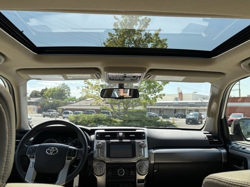 Used 2019 Toyota 4Runner SR5 Premium image 29