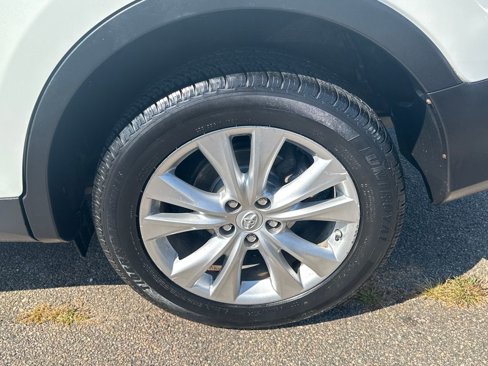 Used 2014 Toyota RAV4 Limited image 37