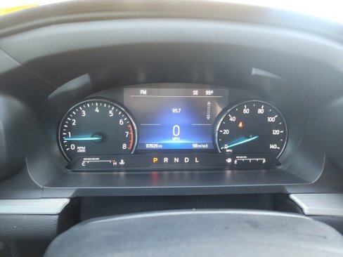 Used 2022 Ford Explorer XLT w/ Equipment Group 202A image 36