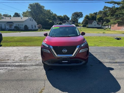 Used 2023 Nissan Rogue SV w/ SV Premium B Package image 2
