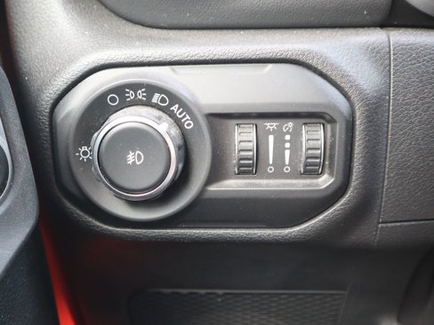 Used 2020 Jeep Wrangler Unlimited Sahara w/ LED Lighting Group image 23