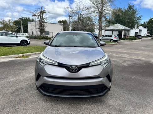 Used 2018 Toyota C-HR XLE image 2