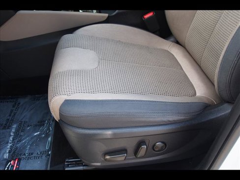 Used 2020 Hyundai Santa Fe SEL w/ Convenience Package image 17